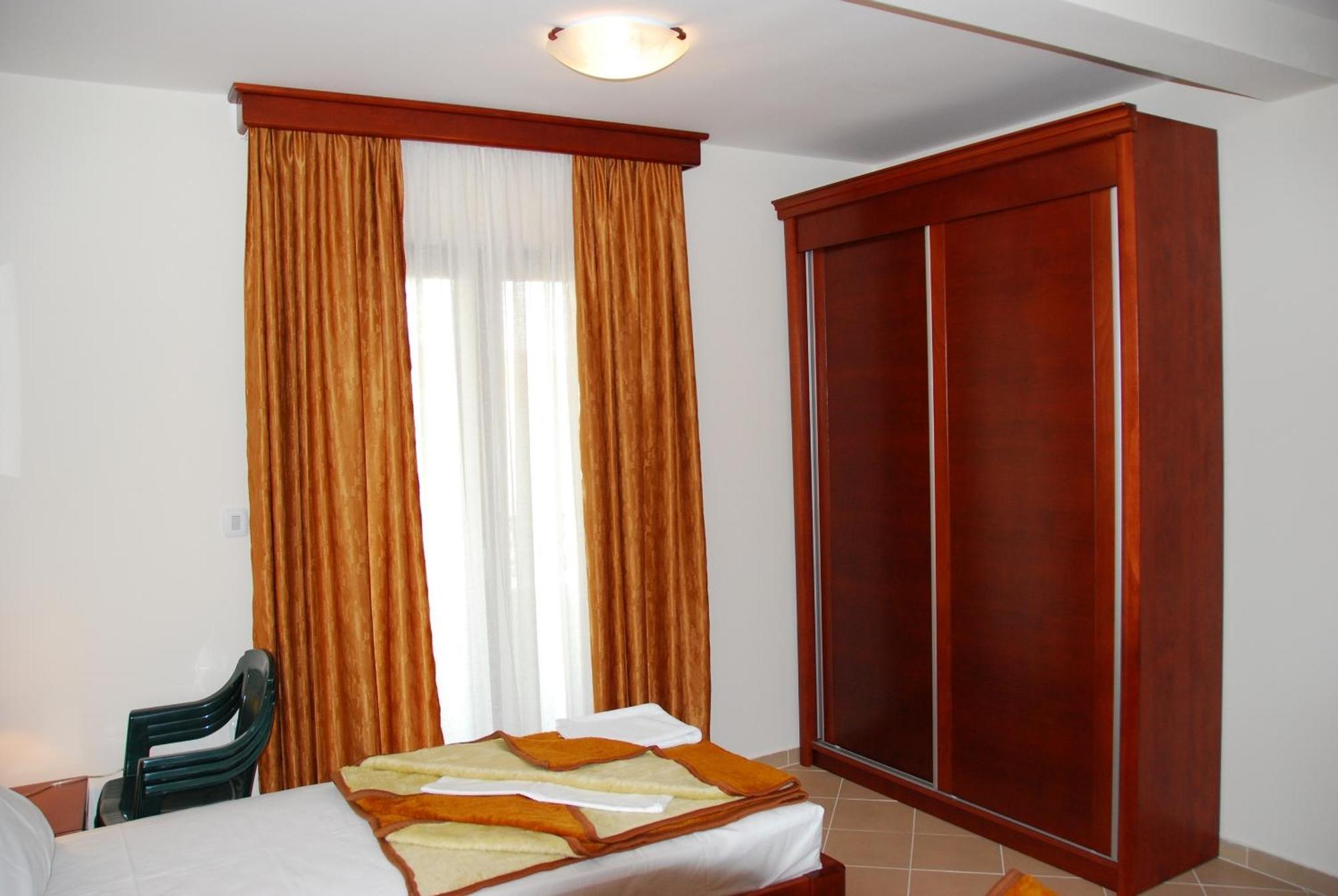Apartments Krapina Budva Exterior photo