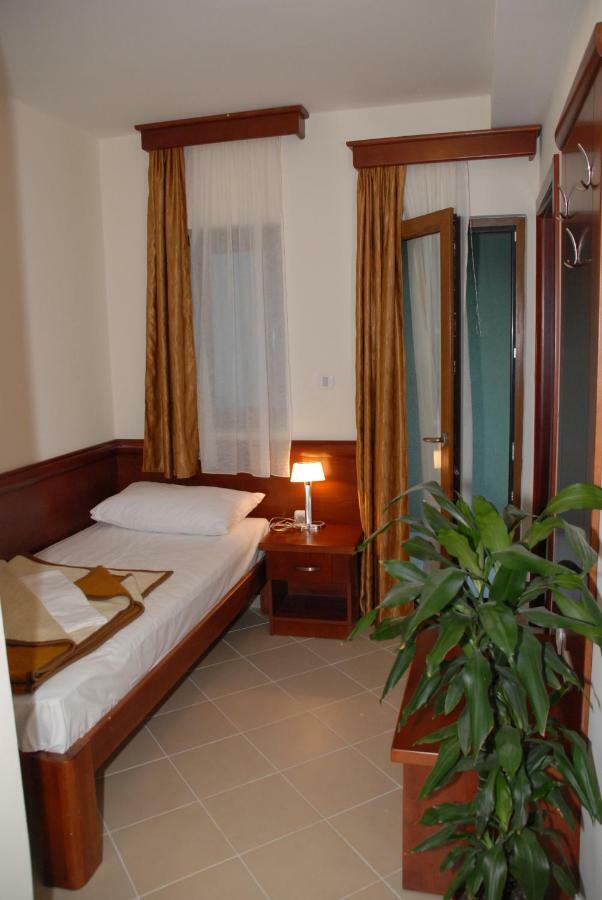 Apartments Krapina Budva Exterior photo